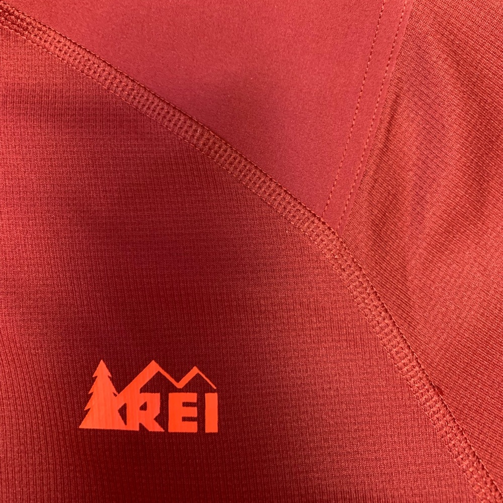 REI 1/2 Zip Lightweight Active/Baselayer - Picture 6 of 7